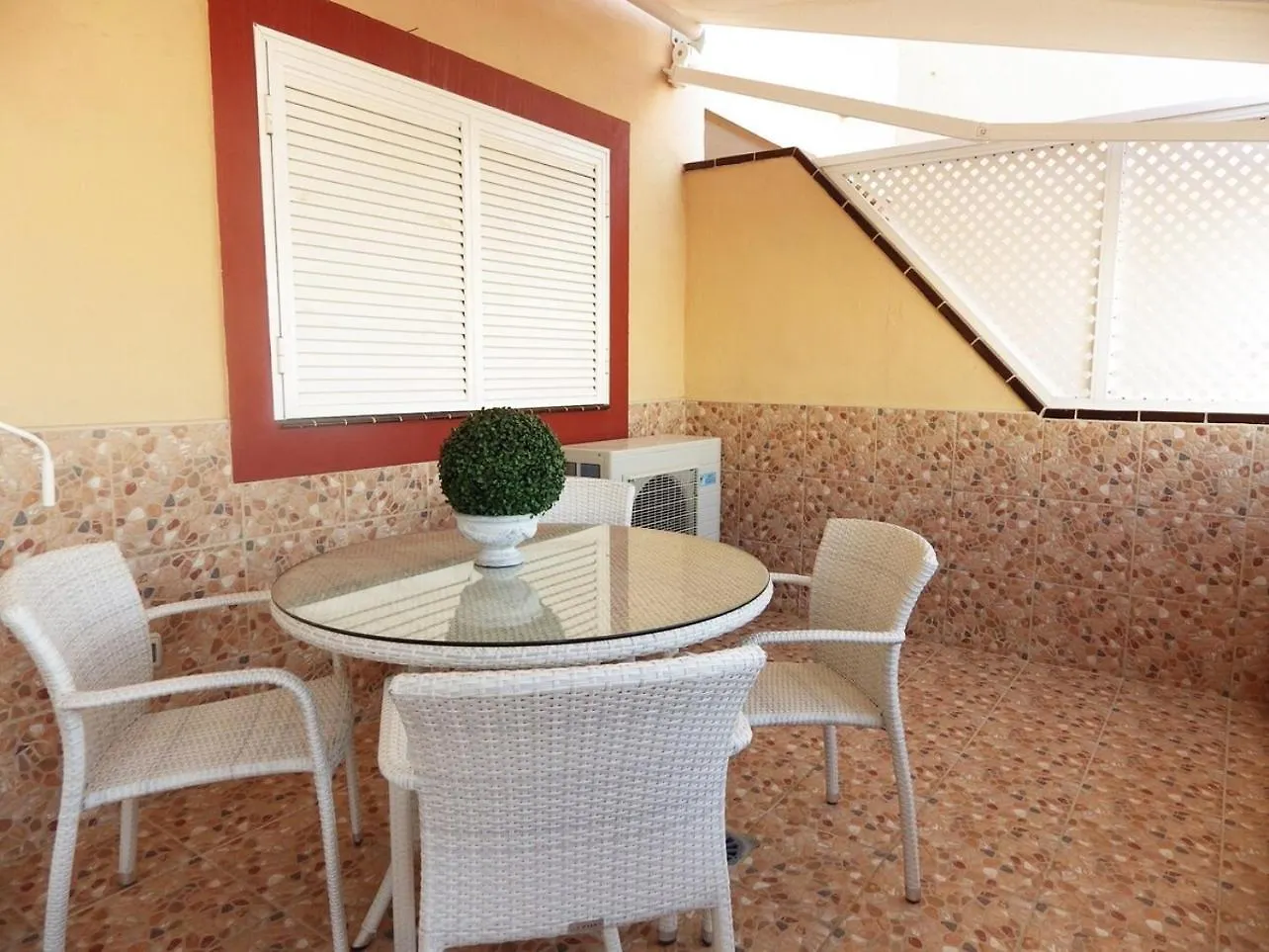 Stunning 2 Bedroom Apt In Los Cristianos K203 لوس كريستيانوس
