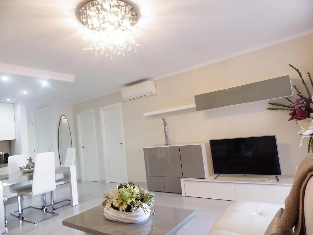 Stunning 2 Bedroom Apt In Los Cristianos K203 0*, Los Cristianos (Tenerife)